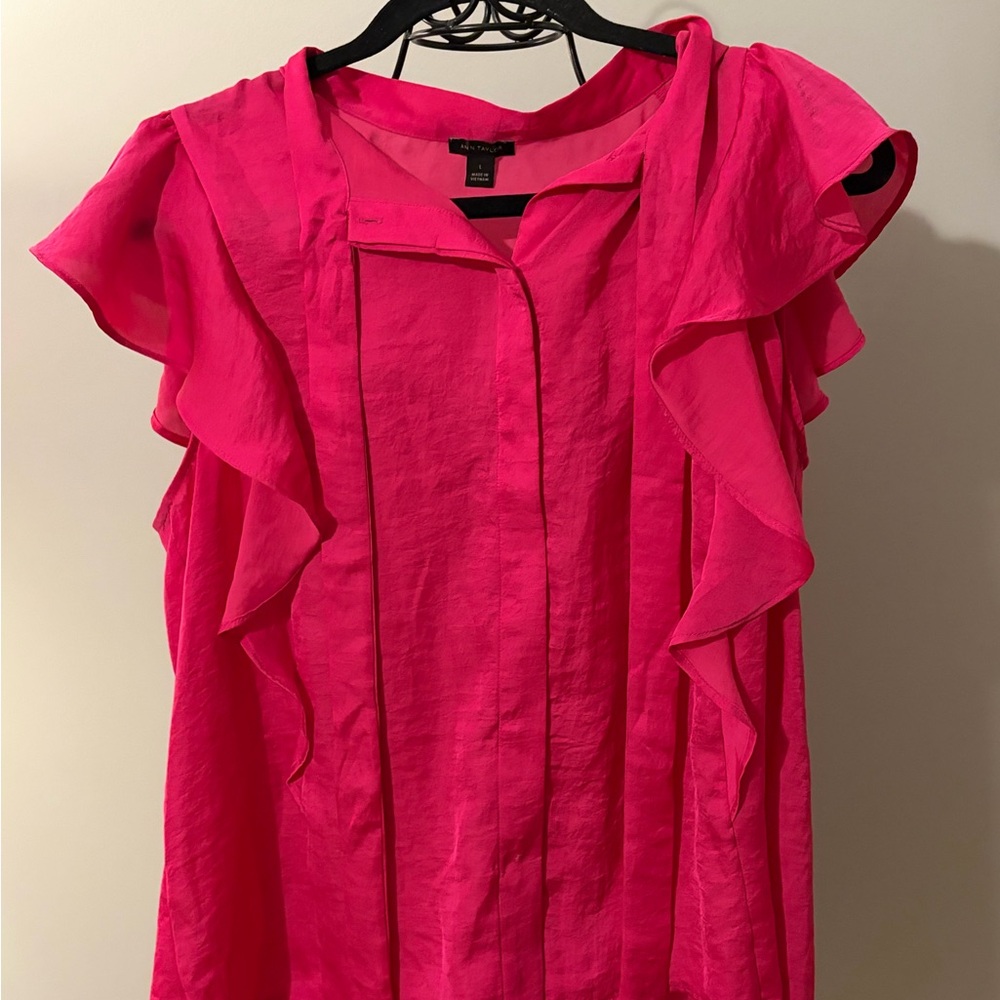 Women's Ann Taylor Pink Ruffled Top shirt blouse size large work